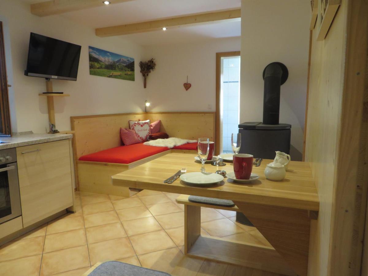 Landhaus Familie Doll Ferienwohnung Emerde Bichl Esterno foto