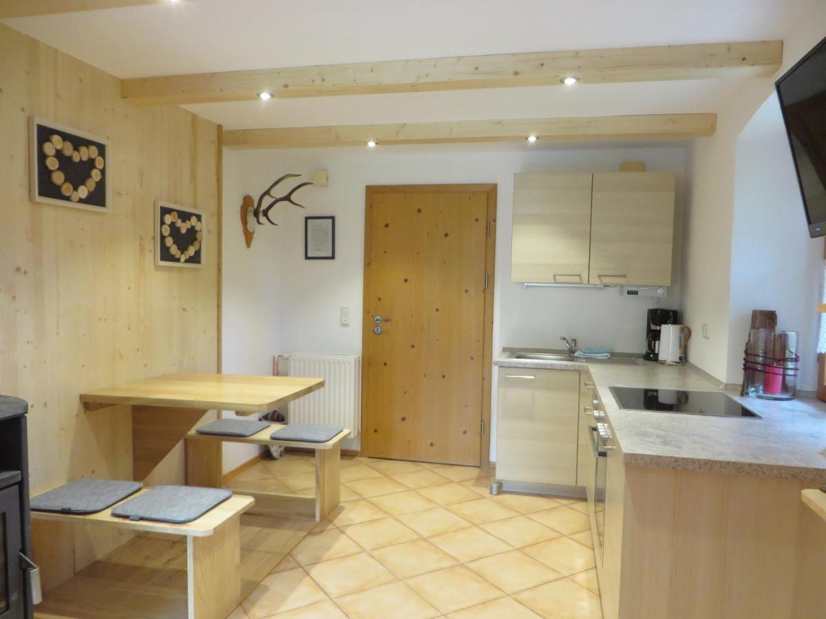 Landhaus Familie Doll Ferienwohnung Emerde Bichl Esterno foto